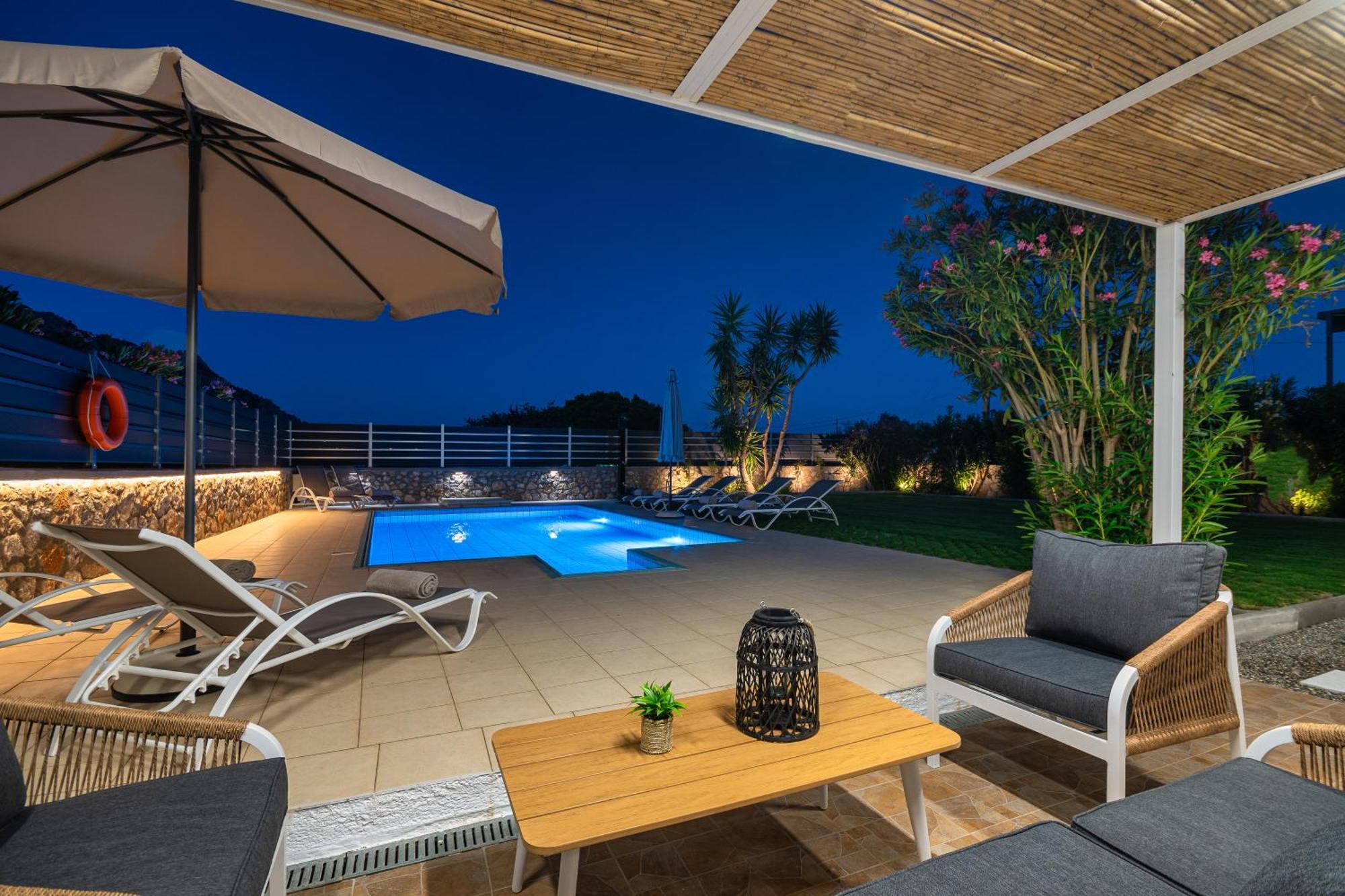 Villa Mariani II - In Lothiarika, Newly Renovated June 2024, Private Pool, Lindos 10 Min, Beach 120M Lardos Exteriér fotografie