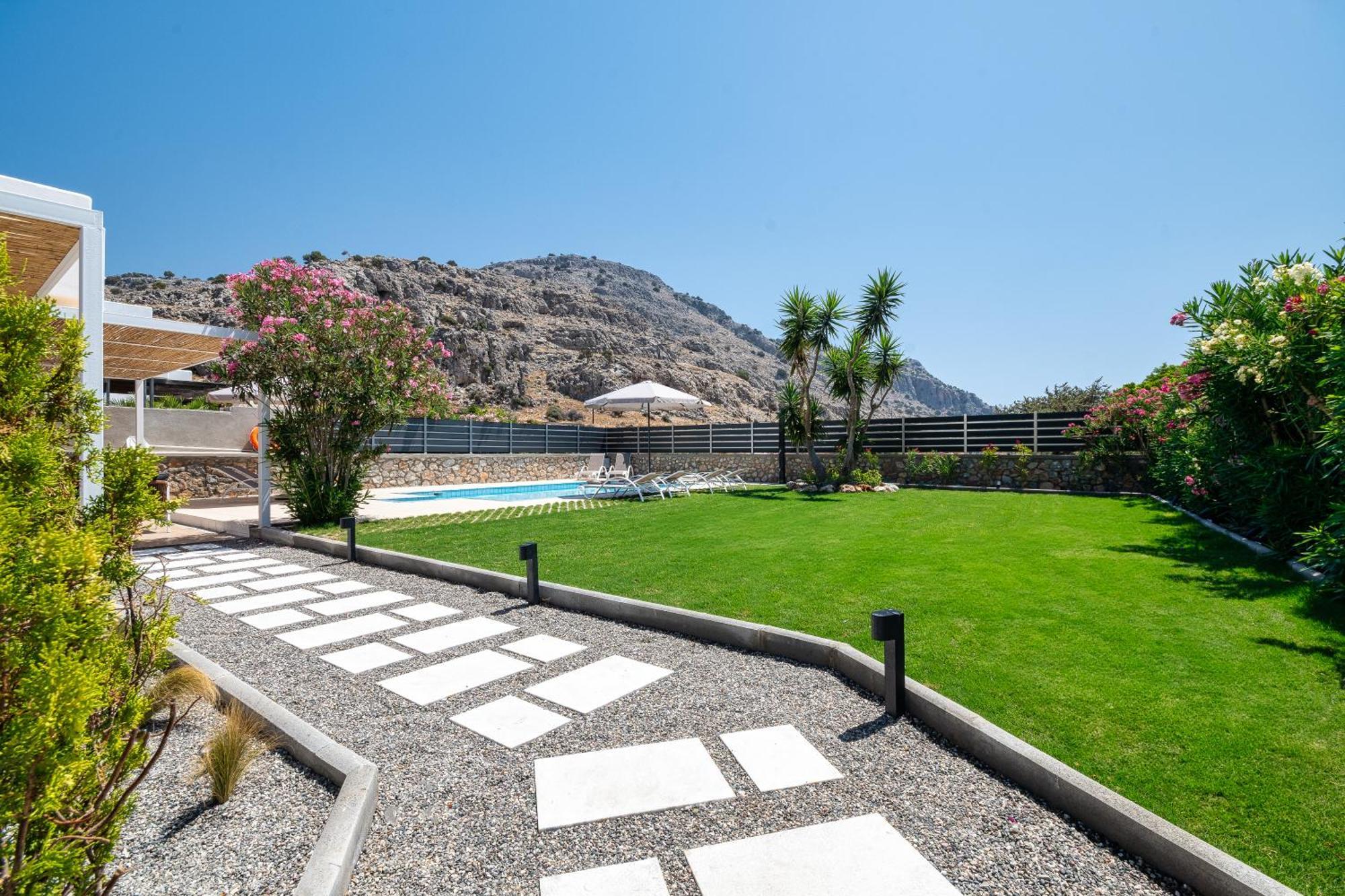 Villa Mariani II - In Lothiarika, Newly Renovated June 2024, Private Pool, Lindos 10 Min, Beach 120M Lardos Exteriér fotografie
