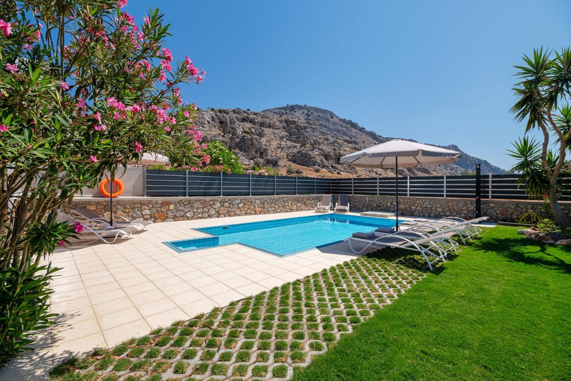 Villa Mariani II - In Lothiarika, Newly Renovated June 2024, Private Pool, Lindos 10 Min, Beach 120M Lardos Exteriér fotografie